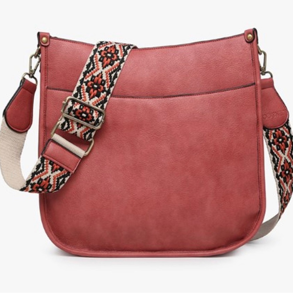 Brand new, vegan leather!!